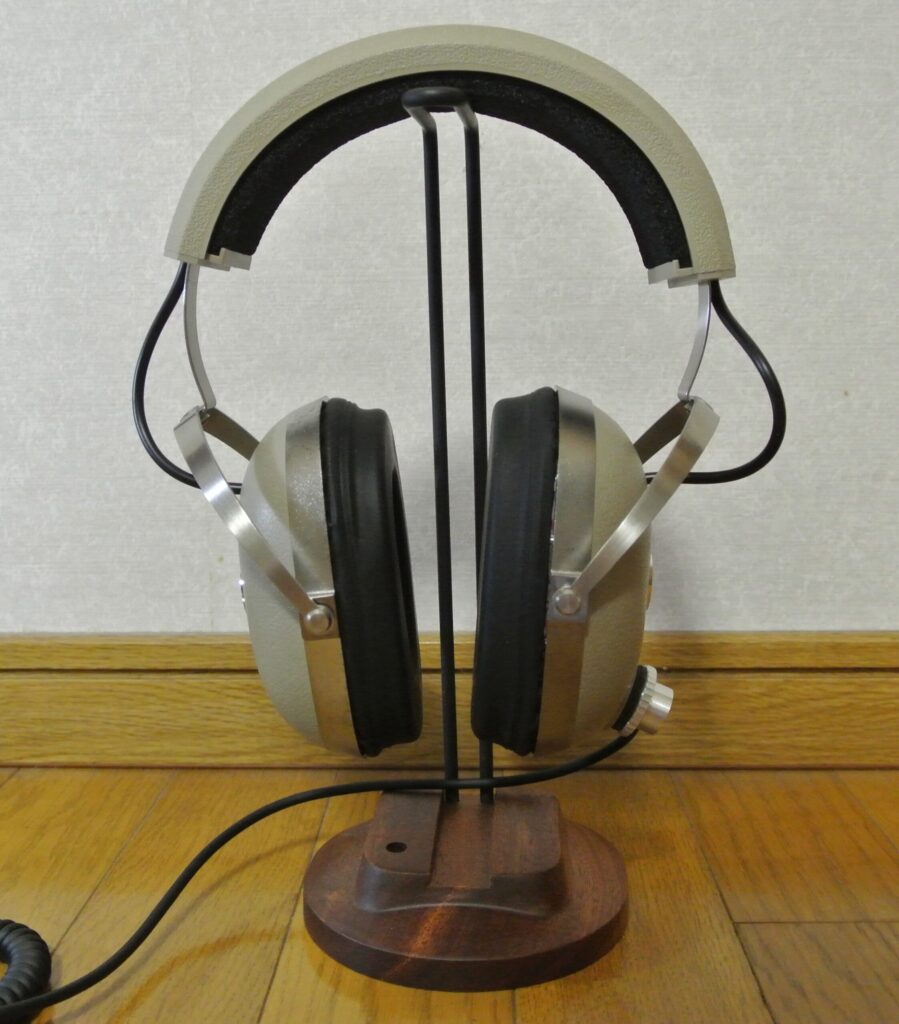 KOSS PRO4AA の本体画像