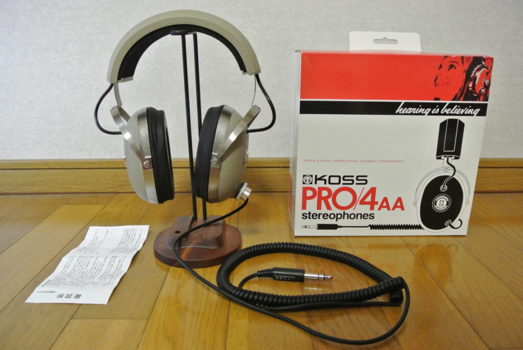 KOSS PRO4AA のパッケージ画像